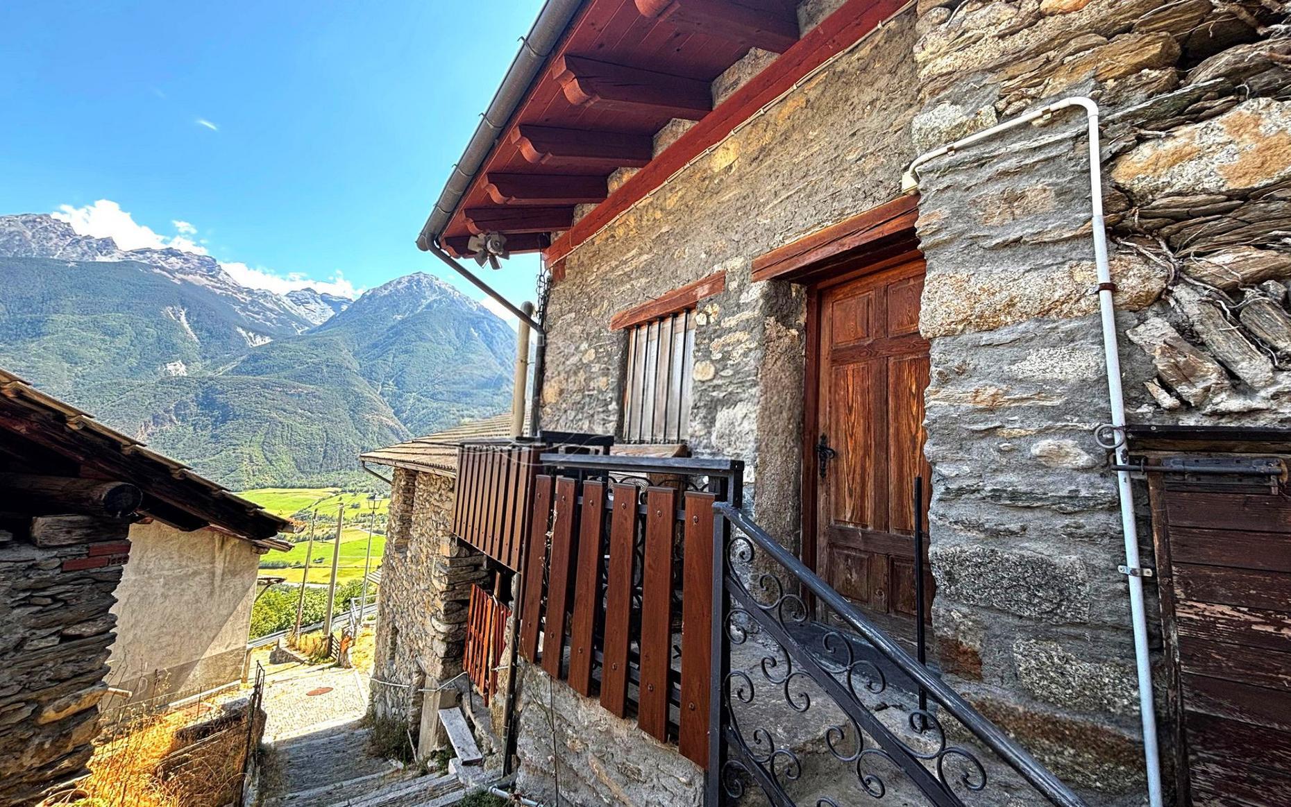 House for sale in Aosta Valley, €25.000 · 60 m² · Aosta Valley, photo 1