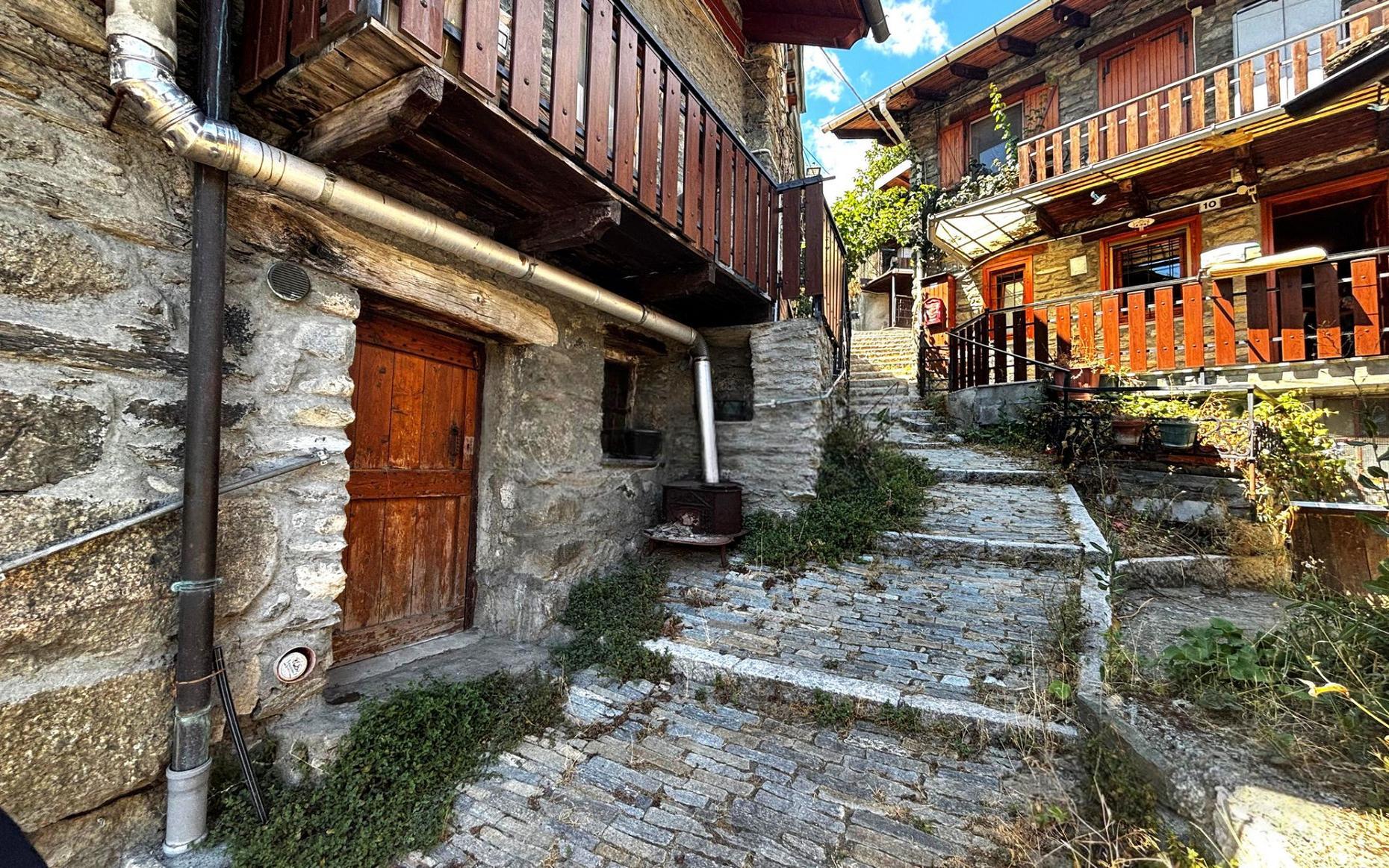 House for sale in Aosta Valley, €25.000 · 60 m² · Aosta Valley, photo 4