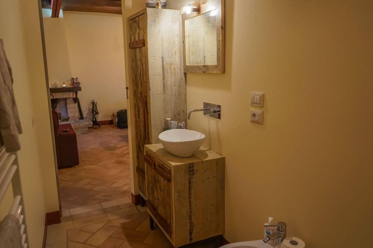 House for sale in Umbria, €99.000 · 200 m² · Umbria, photo 8
