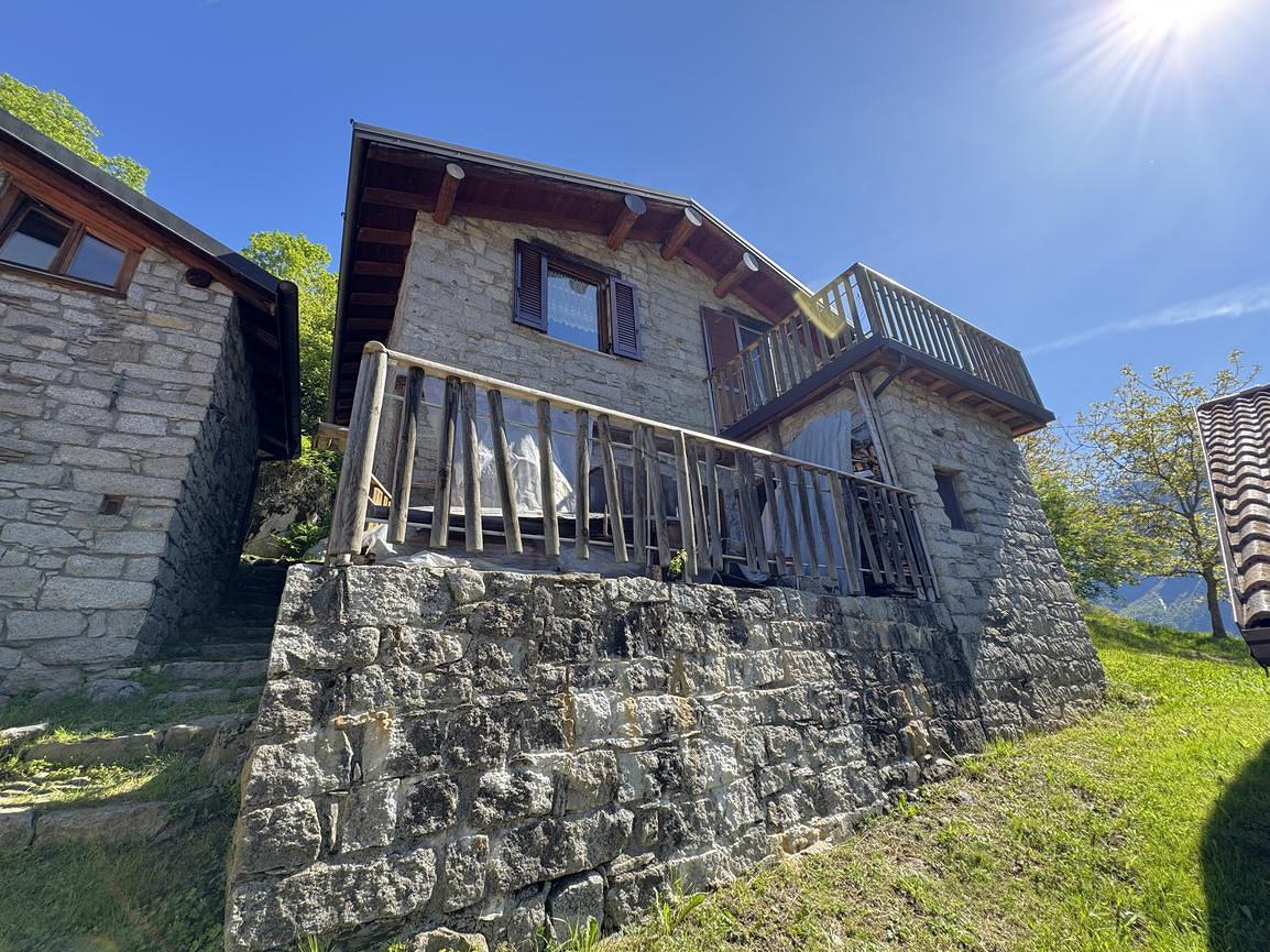 House for sale in Lombardy, €100.000 · 100 m² · Lombardy, photo 2