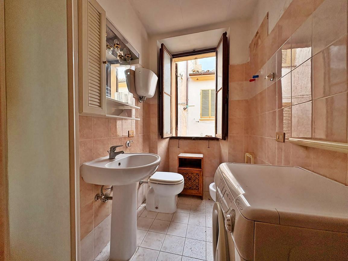 House for sale in Umbria, €62.000 · 246 m² · Umbria, photo 7