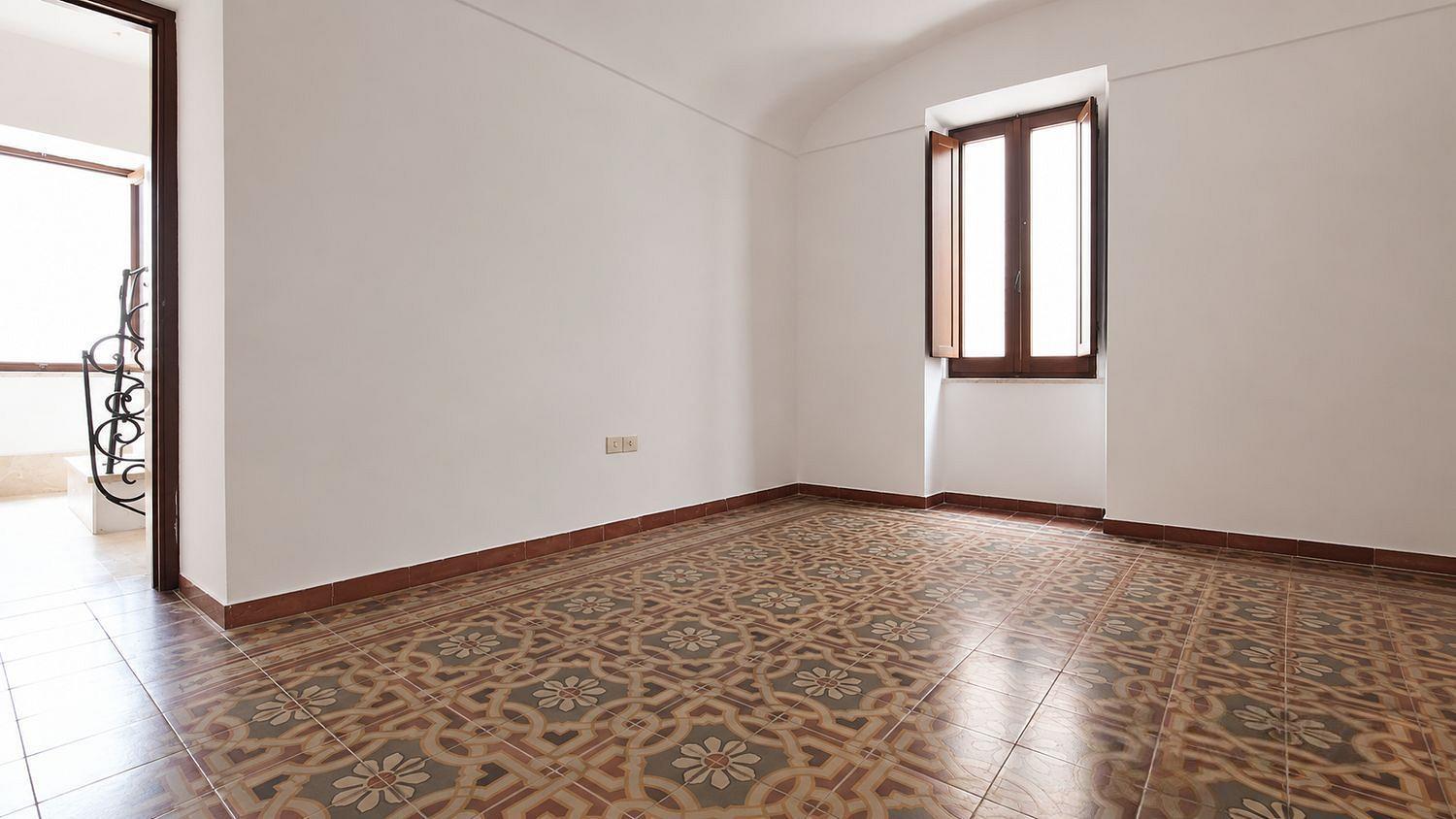 House for sale in Sardinia, €30.000 · 120 m² · Sardinia, photo 3
