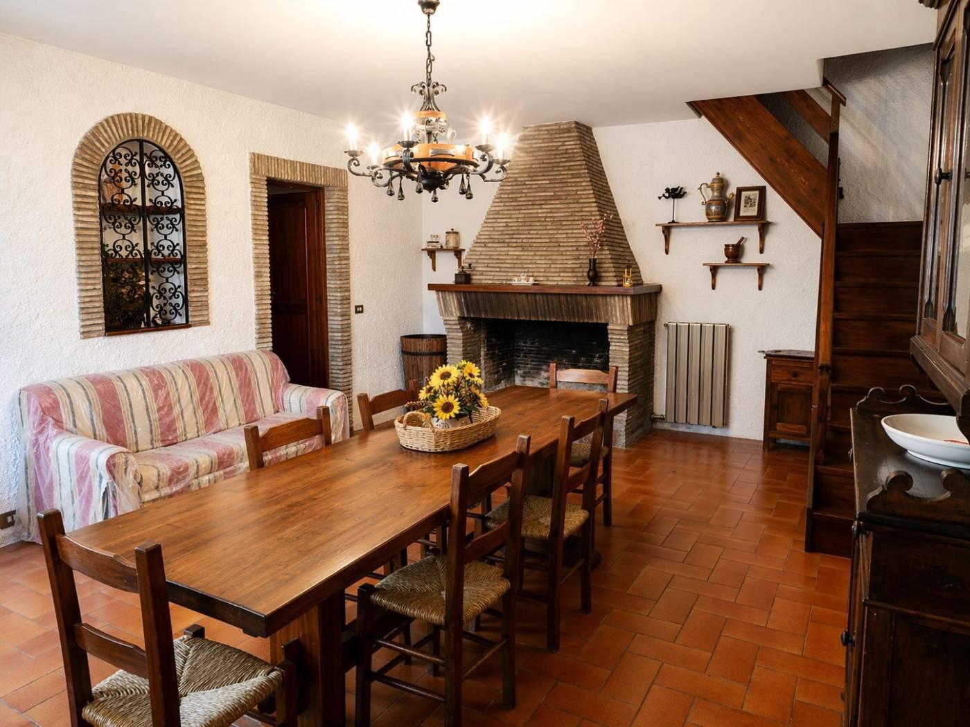 House for sale in Umbria, €95.000 · 110 m² · Umbria, photo 3