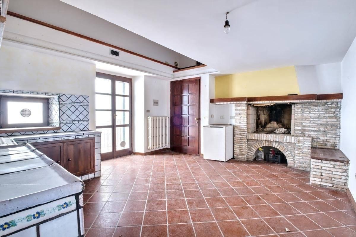 House for sale in Abruzzo, €23.000 · 110 m² · Abruzzo, photo 1