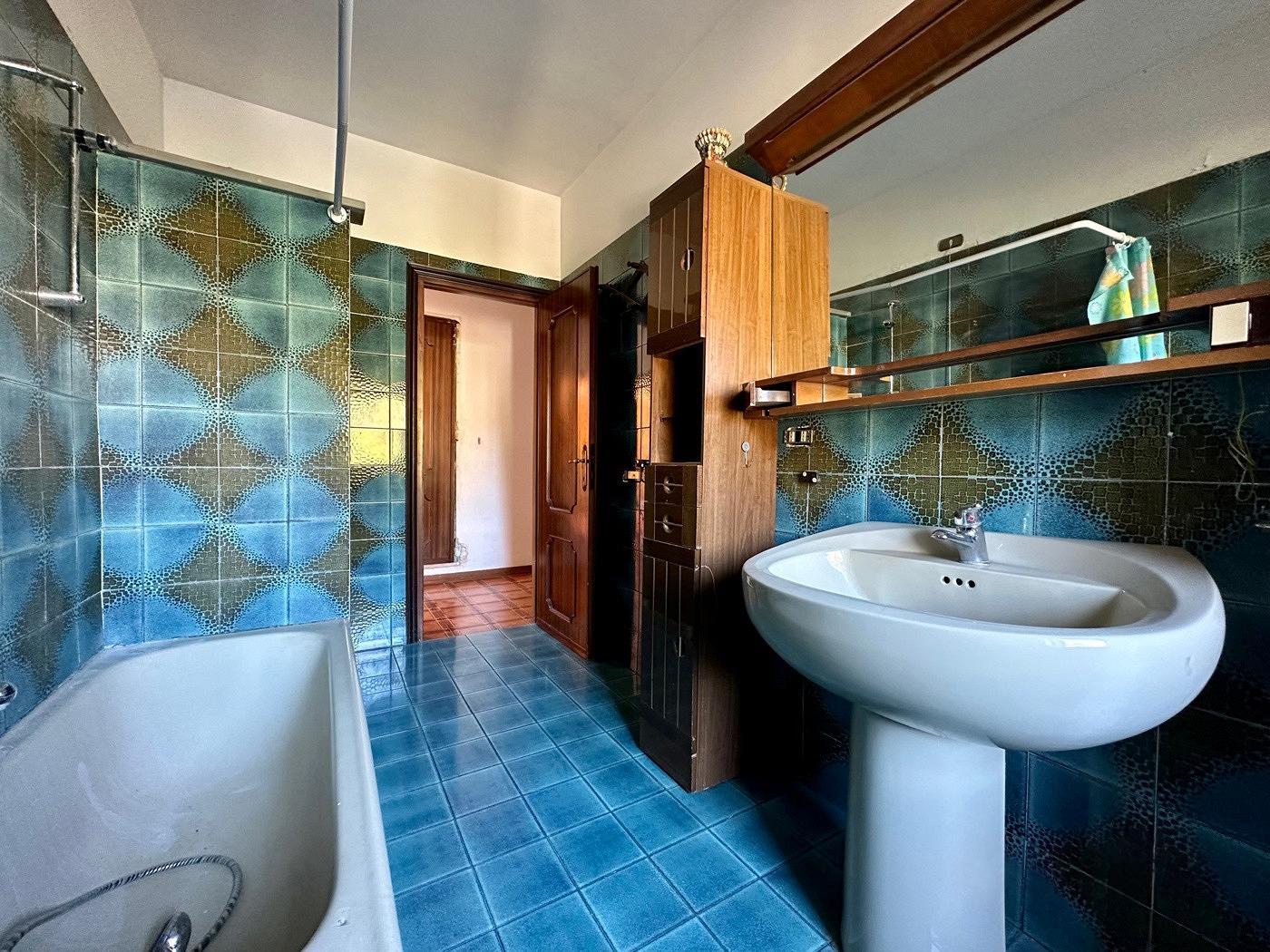 House for sale in Abruzzo, €95.000 · 200 m² · Abruzzo, photo 4