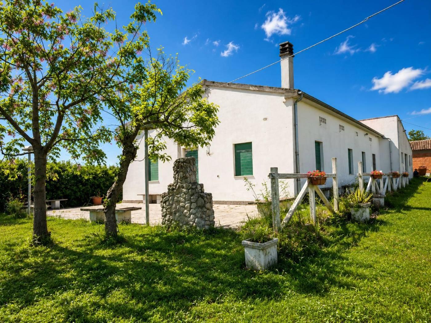House for sale in Molise, €40.000 · 138 m² · Molise, photo 2