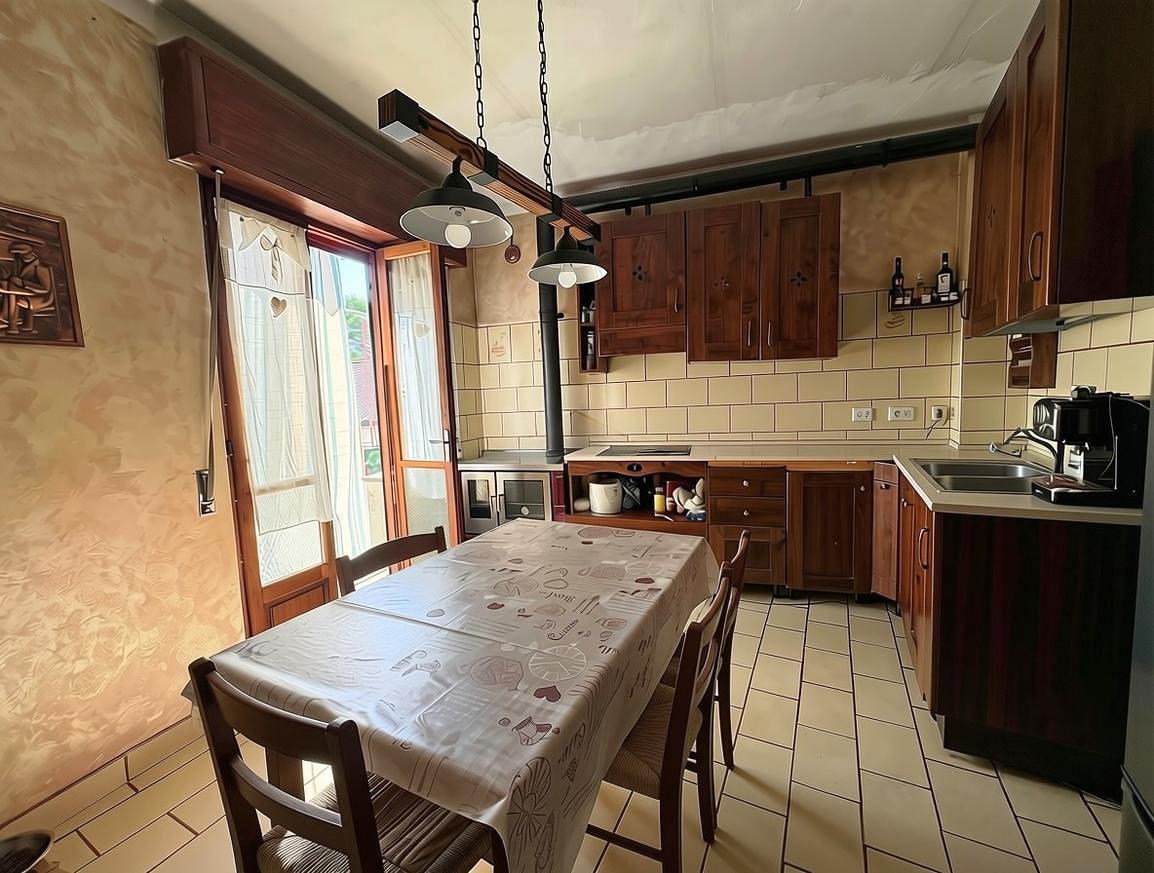 House for sale in Piedmont, €69.000 · 175 m² · Piedmont, photo 2