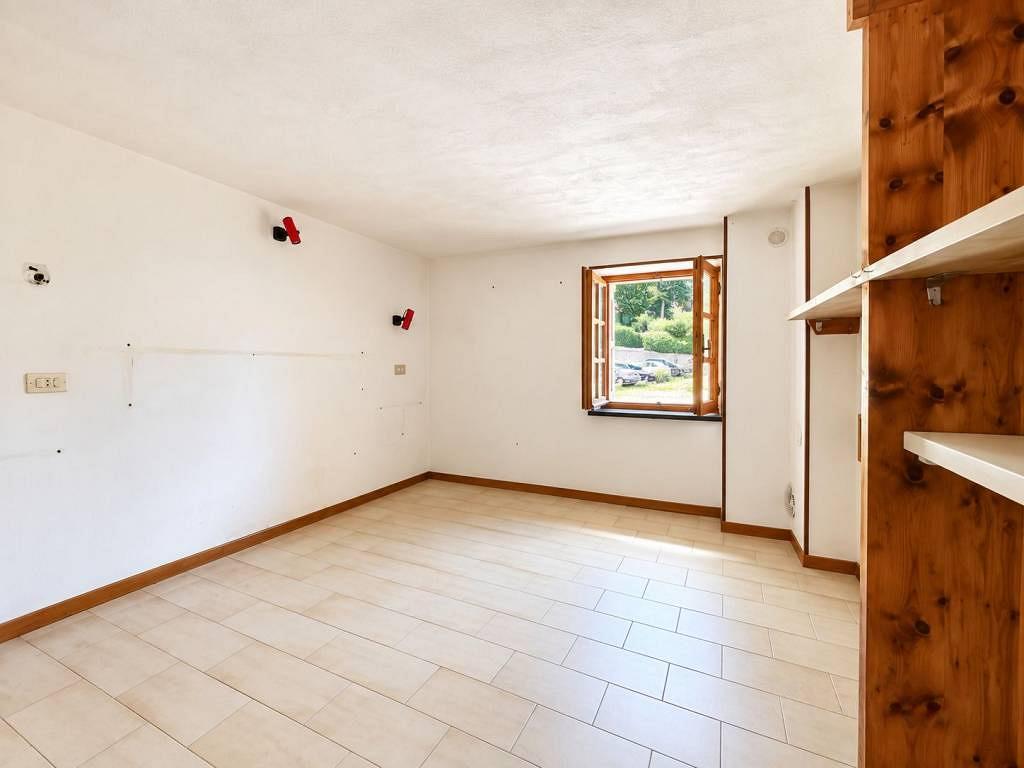 House for sale in Piedmont, €87.000 · 165 m² · Piedmont, photo 4
