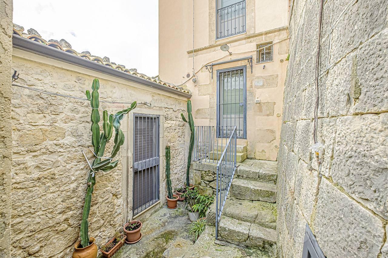 House for sale in Sicily, €69.000 · 52 m² · Sicily, photo 3