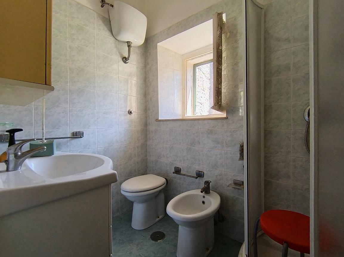 House for sale in Umbria, €22.000 · 110 m² · Umbria, photo 6